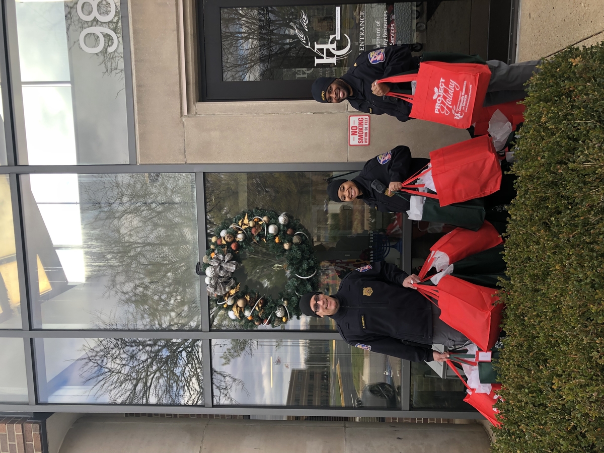 photo of project holiday volunteers